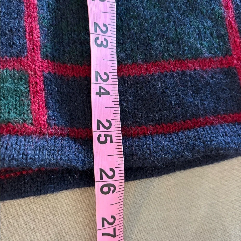 Pendelton Wool Cardigan Embroidered Plaid Green Red Navy Classic Winter Cozy L - Picture 7 of 8